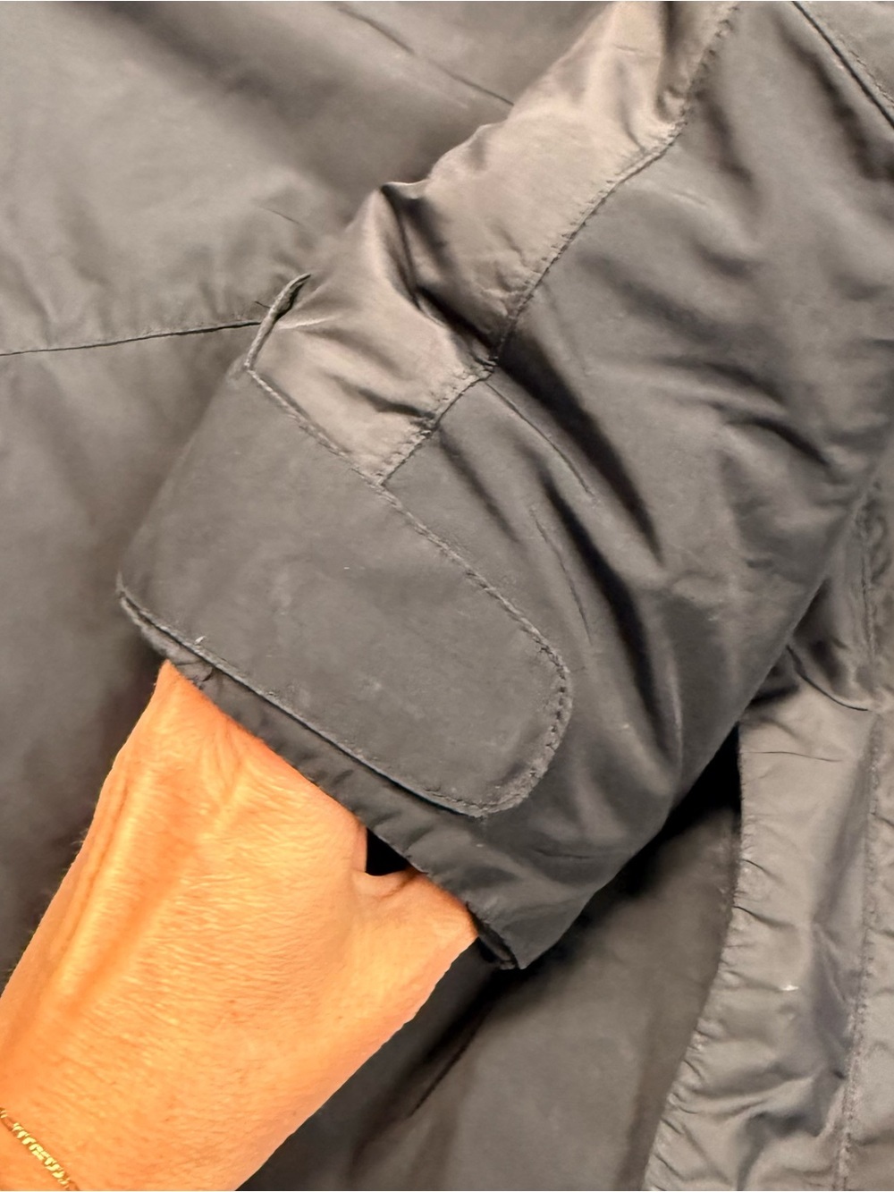 Nike Black Jacket with Tan Faux Fur Hood Trim - removable hood & fur - Picture 5 of 13
